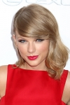 Click image for larger version. 

Name:	TaylorSwiftJStoneShutterstock.jpg 
Views:	6 
Size:	14.2 KB 
ID:	857